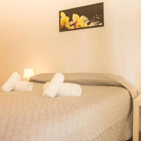 Δωμάτια σε οικογενειακή κατοικία Blife Santya Private *